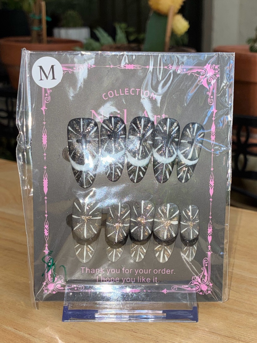 Gothic Celestial Glitter Press-On Nails Set (Size M) - Picture 4 of 5